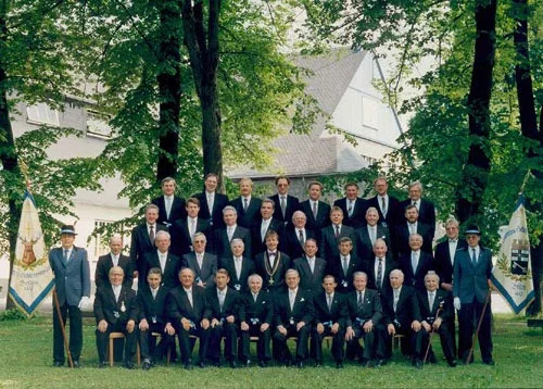 Gruppenfoto zum 575-jährigen Jubiläum